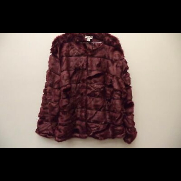 Ava Viv Burgundy Faux Fur Coat 3x 